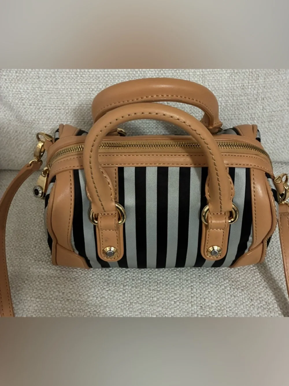 Henri Bendel EUC Mini Stripe Nylon & Leather Crossbody / Satchel Bag @9”x 7” - Picture 9 of 16